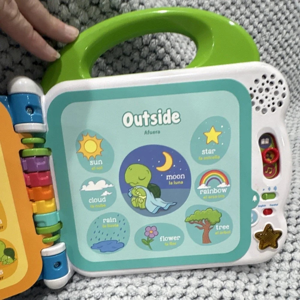 LeapFrog Learning Friends 100 Words Book Electronic Learning Toy English/Spanish